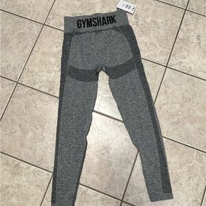 🌸Gymshark Women’s Charcoal Leggings🌸